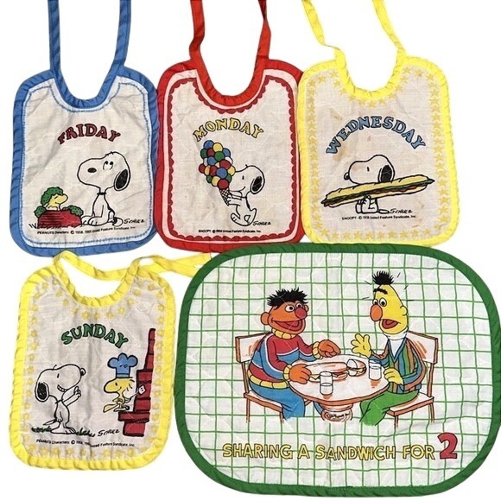 Vintage 60s Snoopy Days Of‎ The Week Bibs & Sesame Street Place Mat